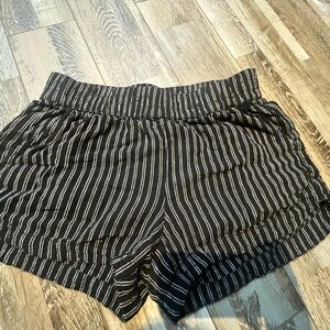 Maurices Black and White Striped Women Shorts